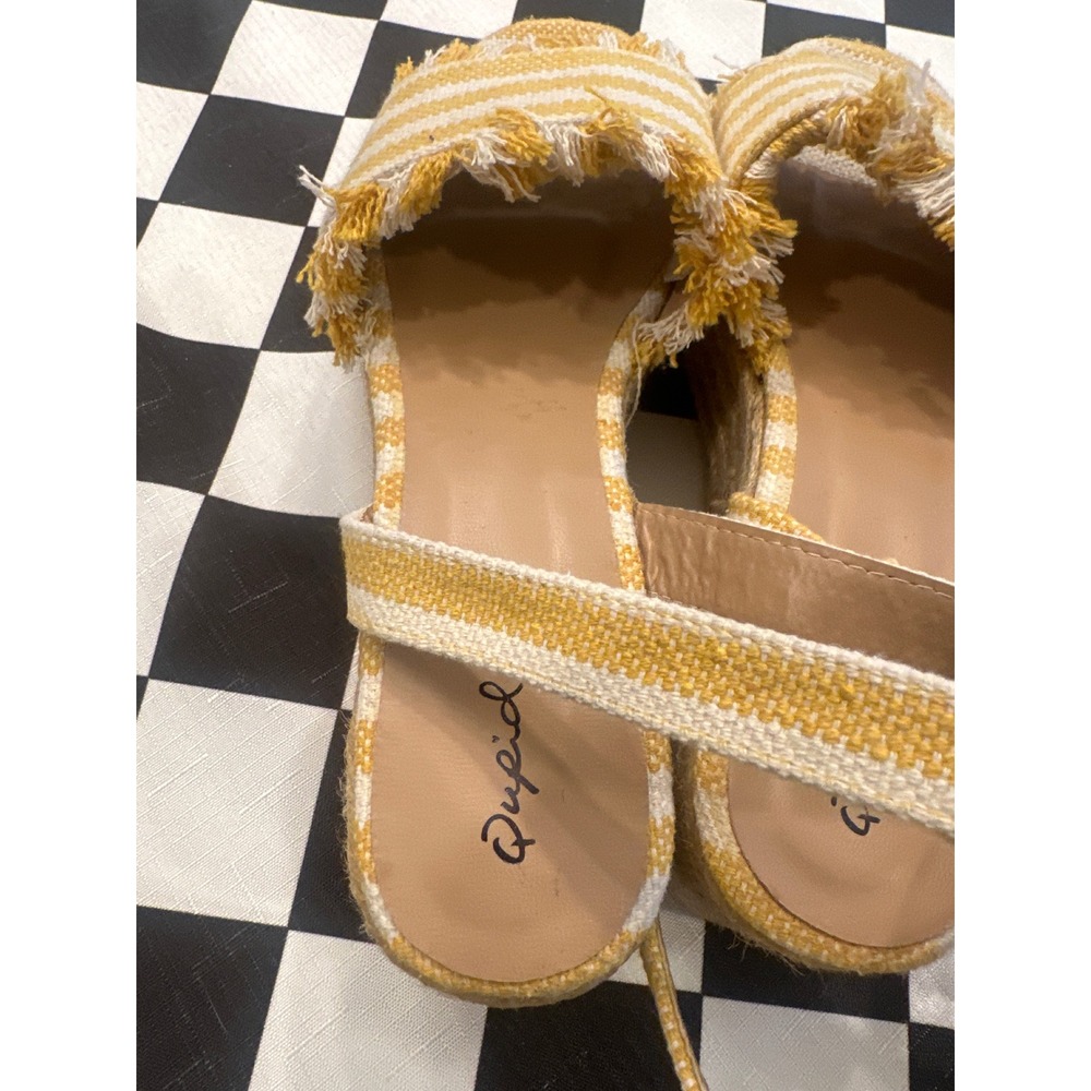 Qupid Womens Yellow White Striped Fringe Espadrille Platform Wedge Sandals 10 - Picture 3 of 7